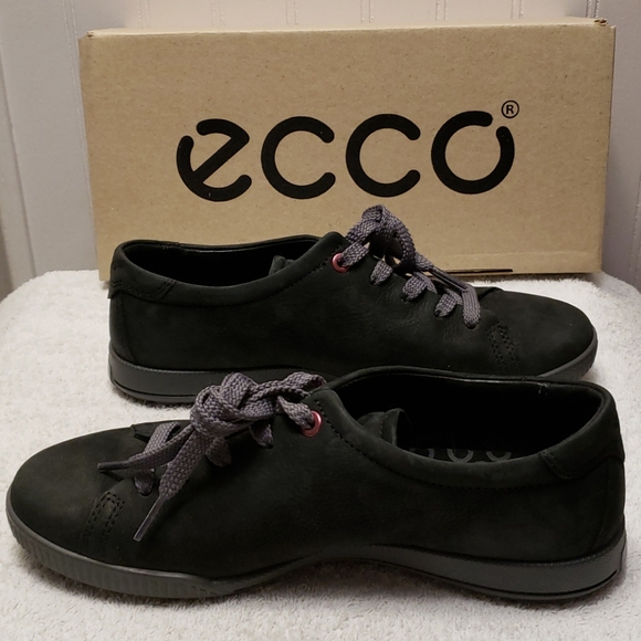 Ecco Crisp lace up black suede 6.5 - Picture 3 of 11